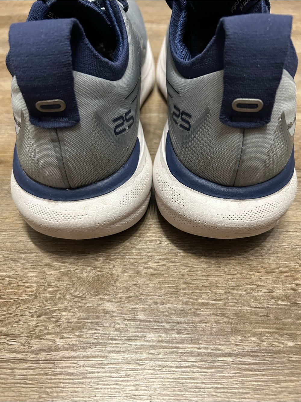 ASICS Gel Nimbus 25 Men's Size 12.5 Athletic Running Shoes Gray Navy Sneakers - Picture 3 of 10